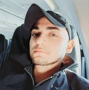 Meet your Posher, Alex